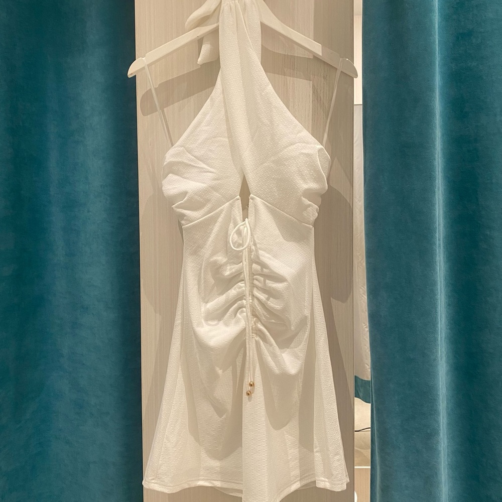 SELFIE LESLIE WHITE DRESS